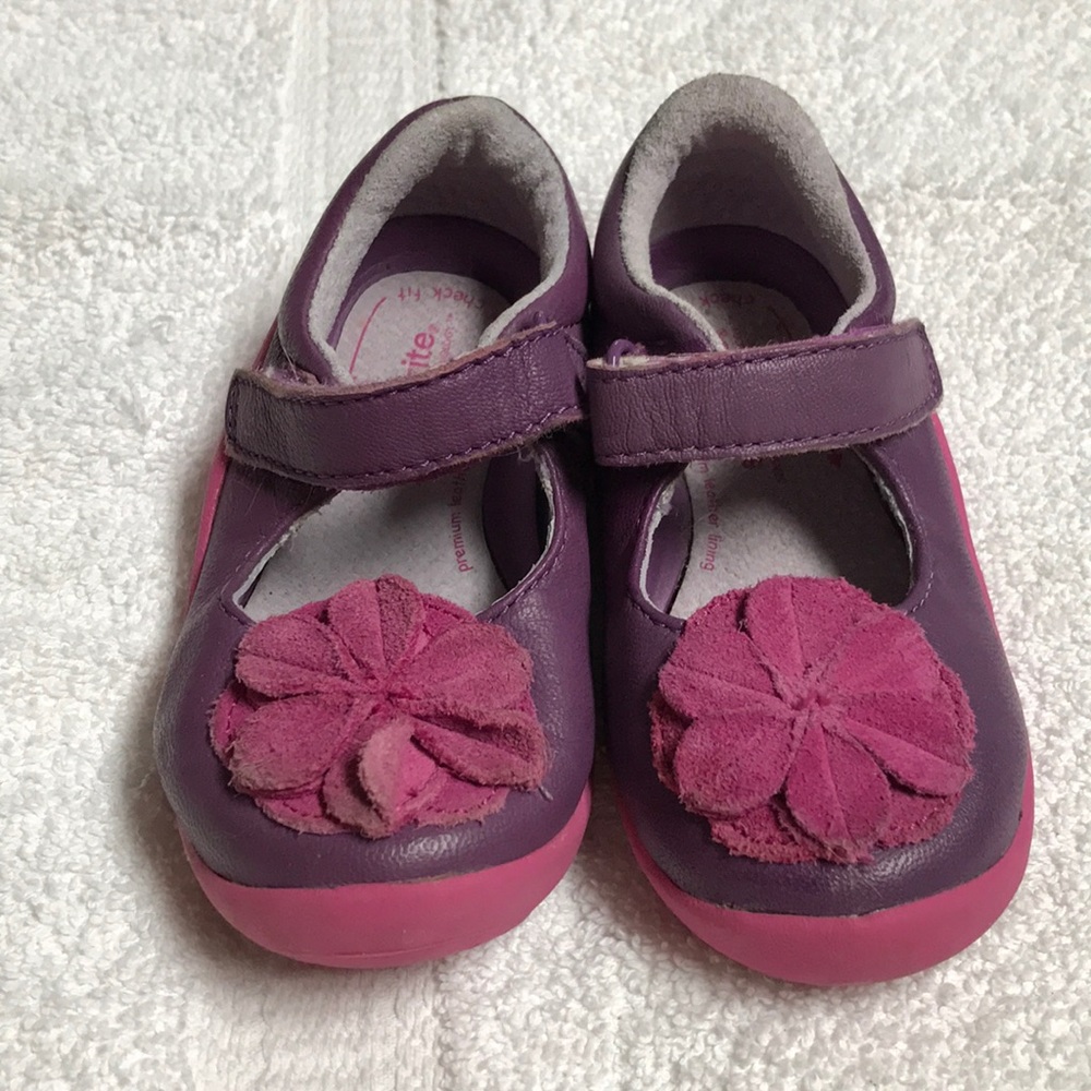 Stride Rite purple leather Mary Janes